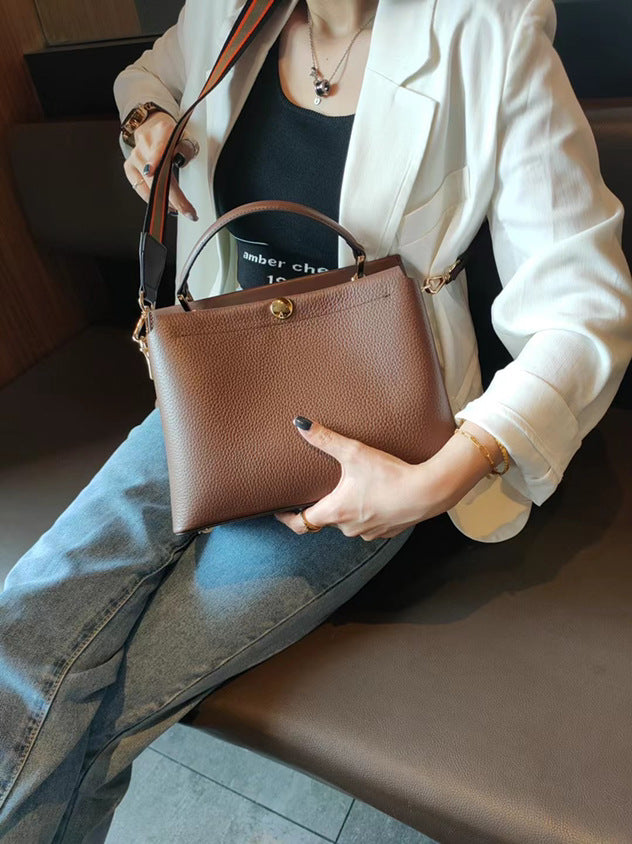 EVIE Large Capacity Soft Cowhide All-match Shoulder Bag