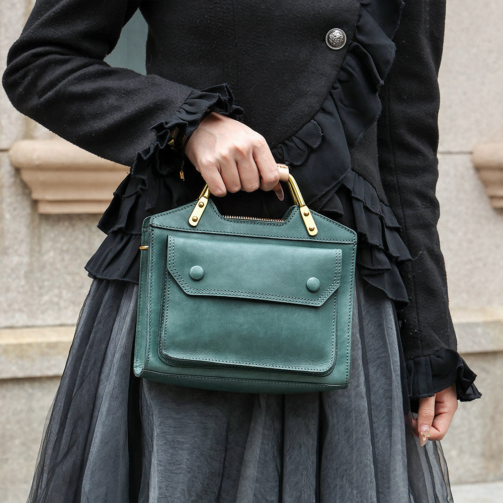 CLAIRE Stylish and Versatile Women's Messenger Bag
