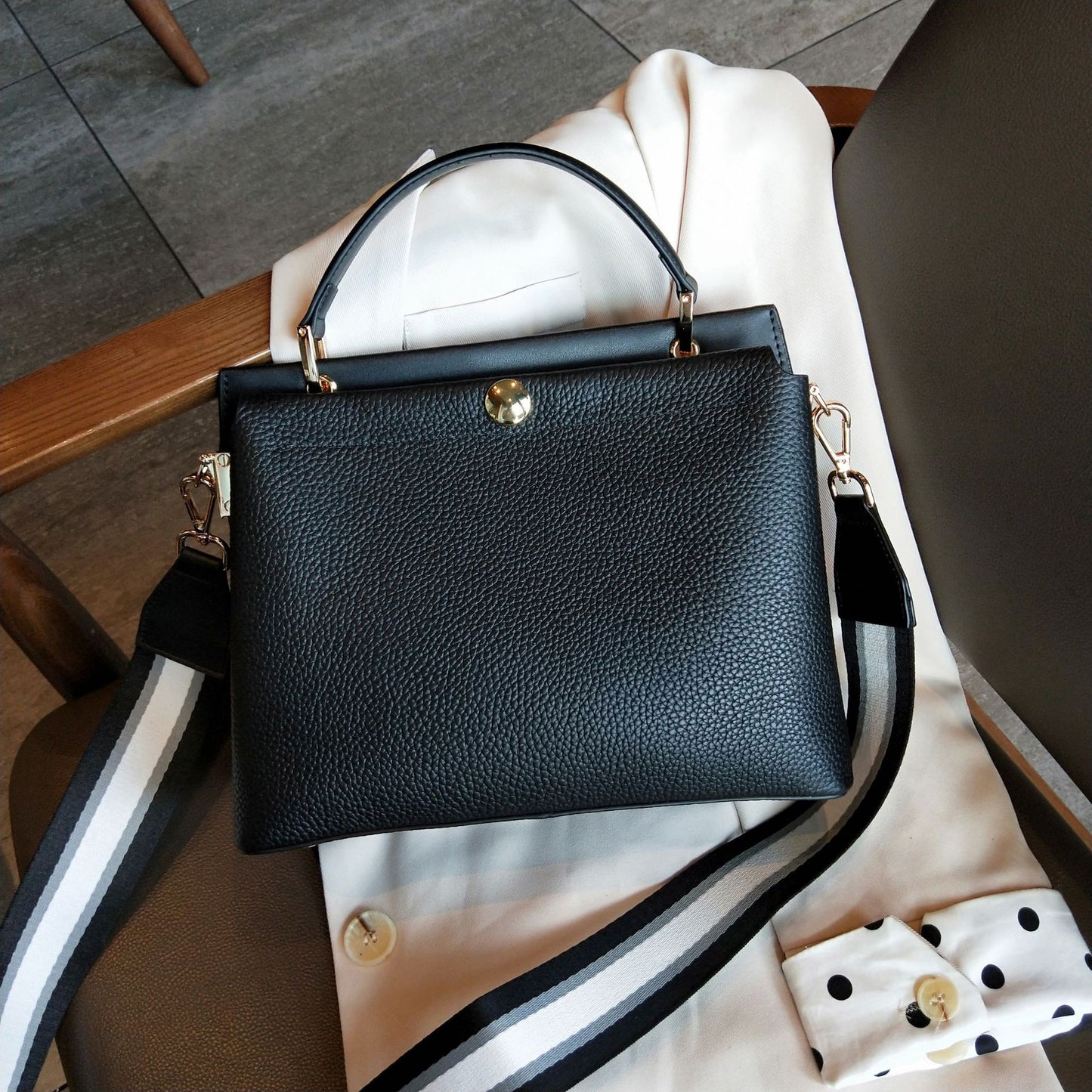 EVIE Large Capacity Soft Cowhide All-match Shoulder Bag