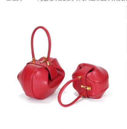 AVE Leather - Retro French Design