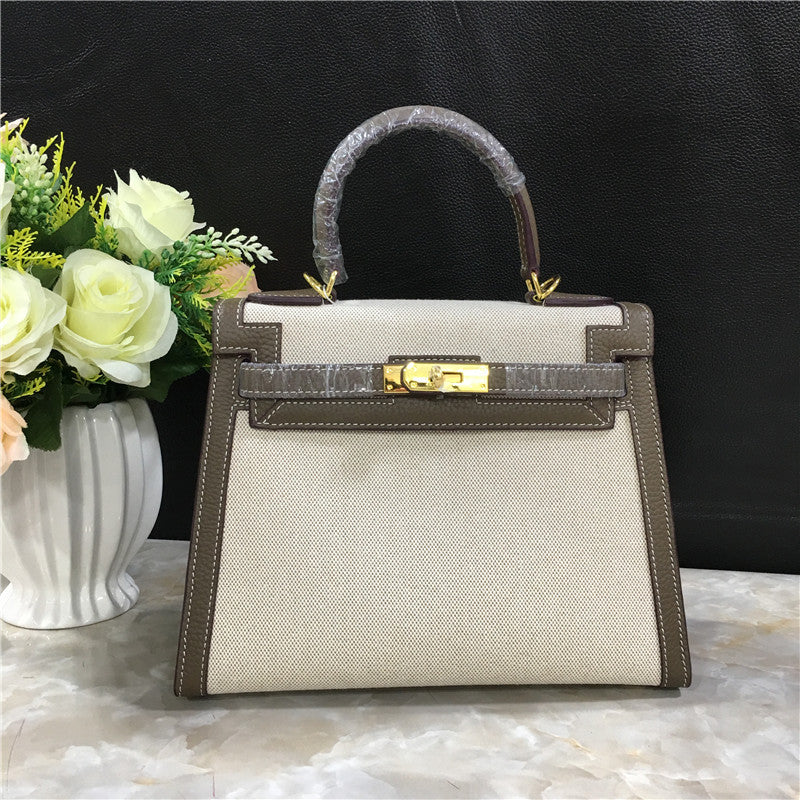 ELORA Leather Shoulder Bag