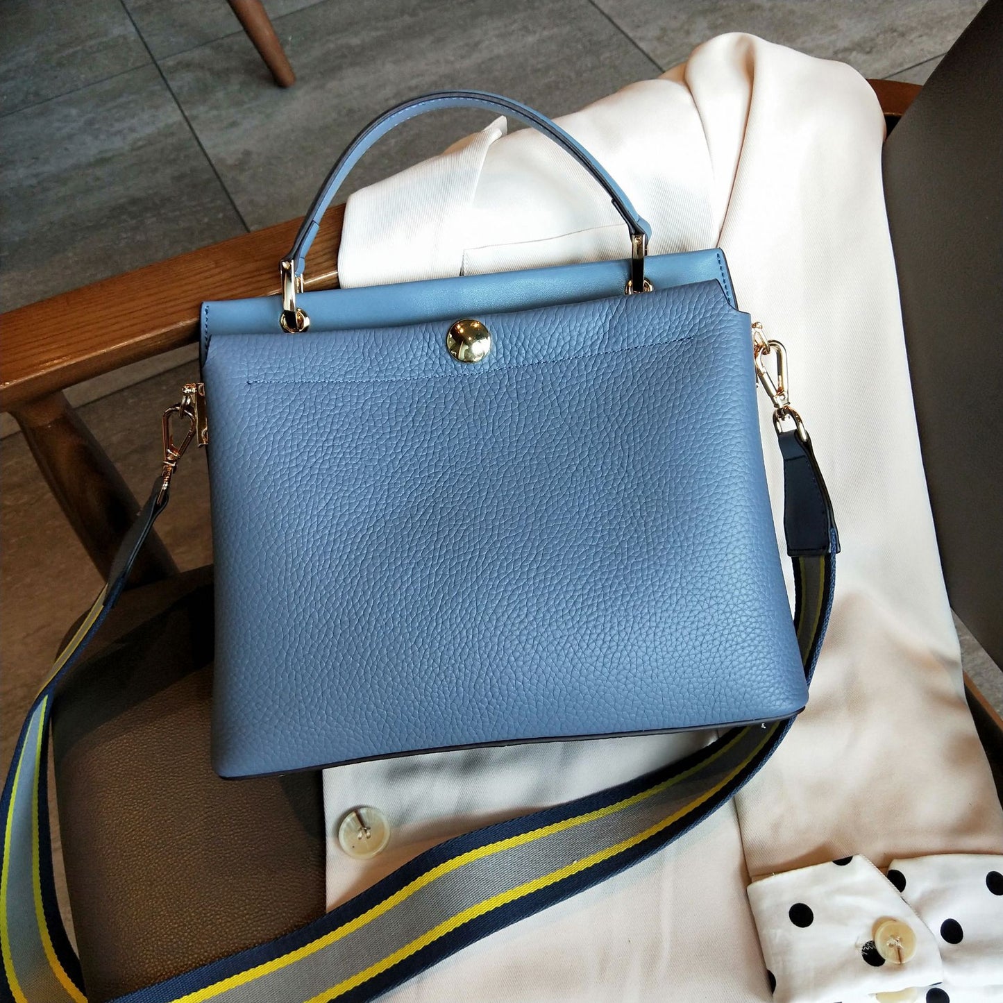 EVIE Large Capacity Soft Cowhide All-match Shoulder Bag