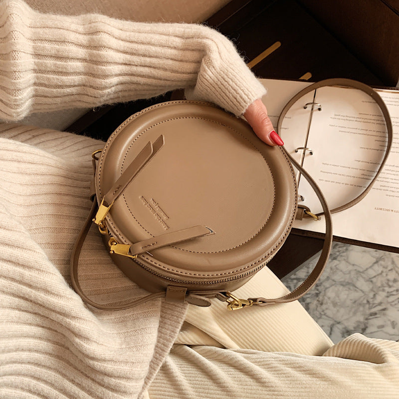 HAZEL Small Round Messenger Handbag
