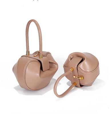 AVE Leather - Retro French Design